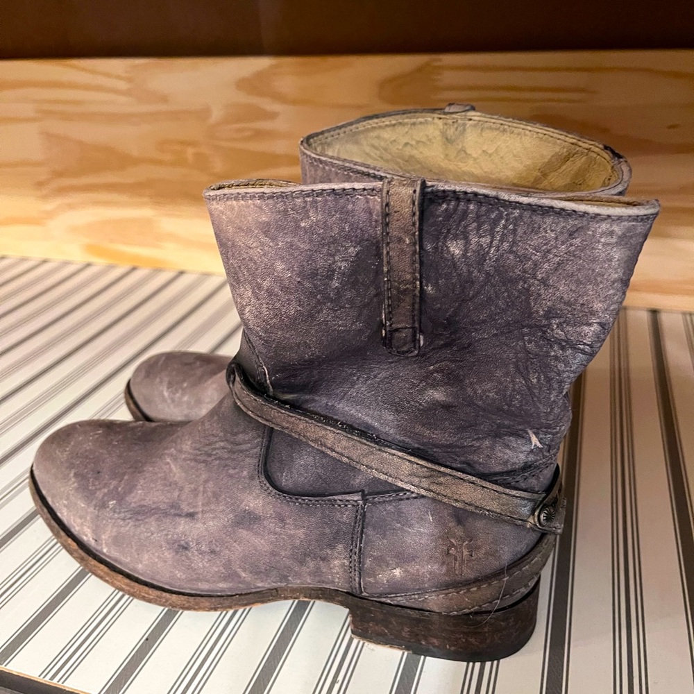 Frye Lindsay Plate Booties